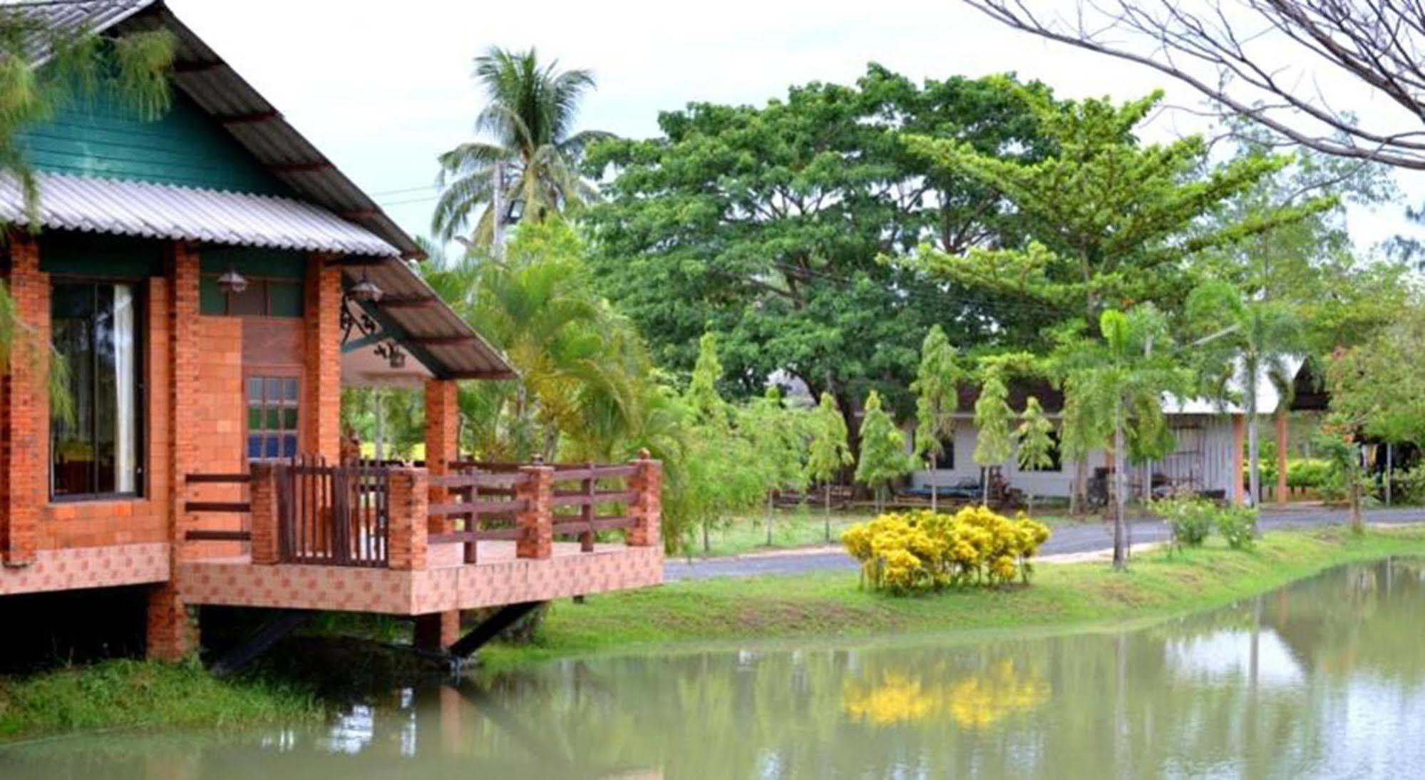 The Grand Jamjuree Resort Lamphun Extérieur photo