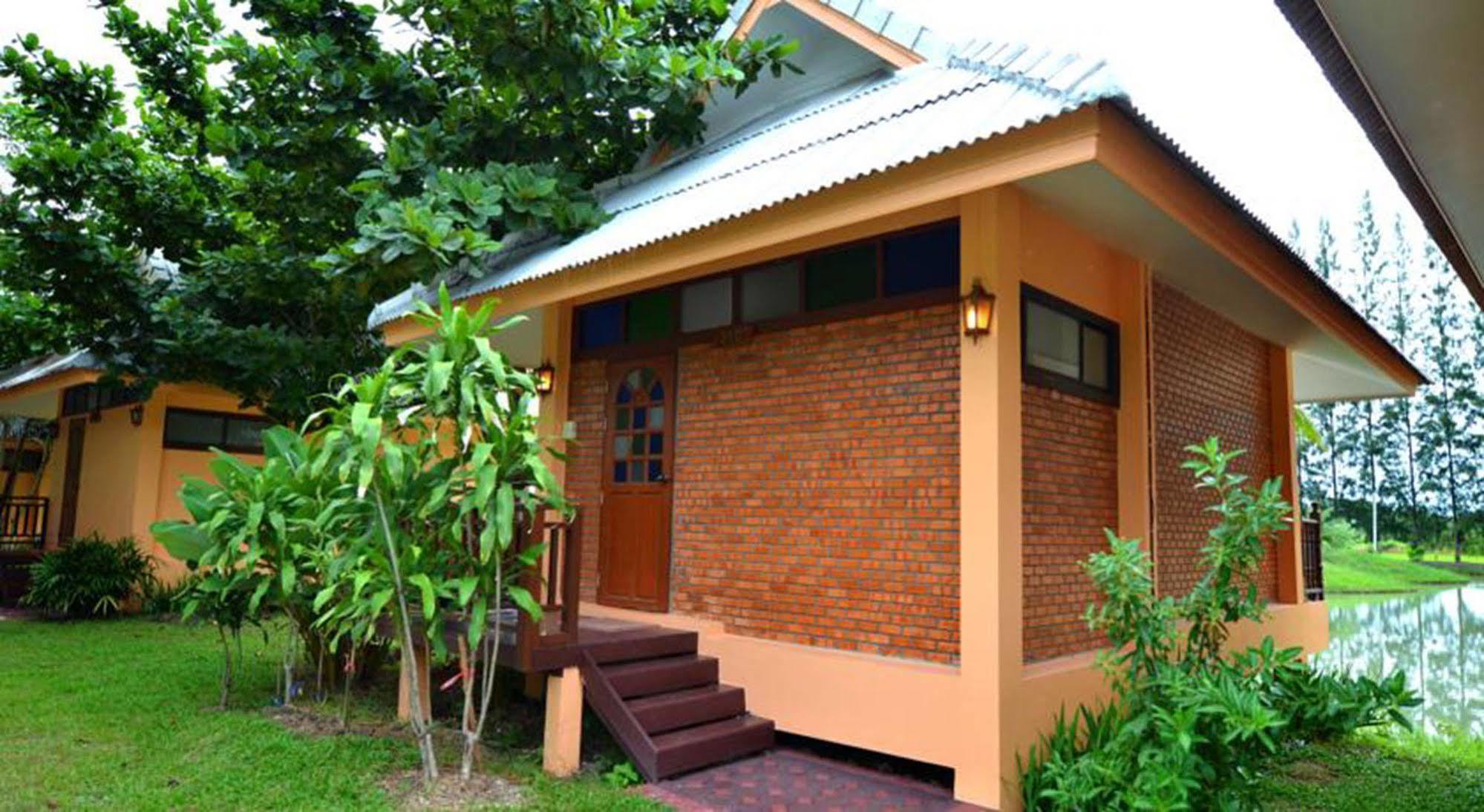 The Grand Jamjuree Resort Lamphun Extérieur photo